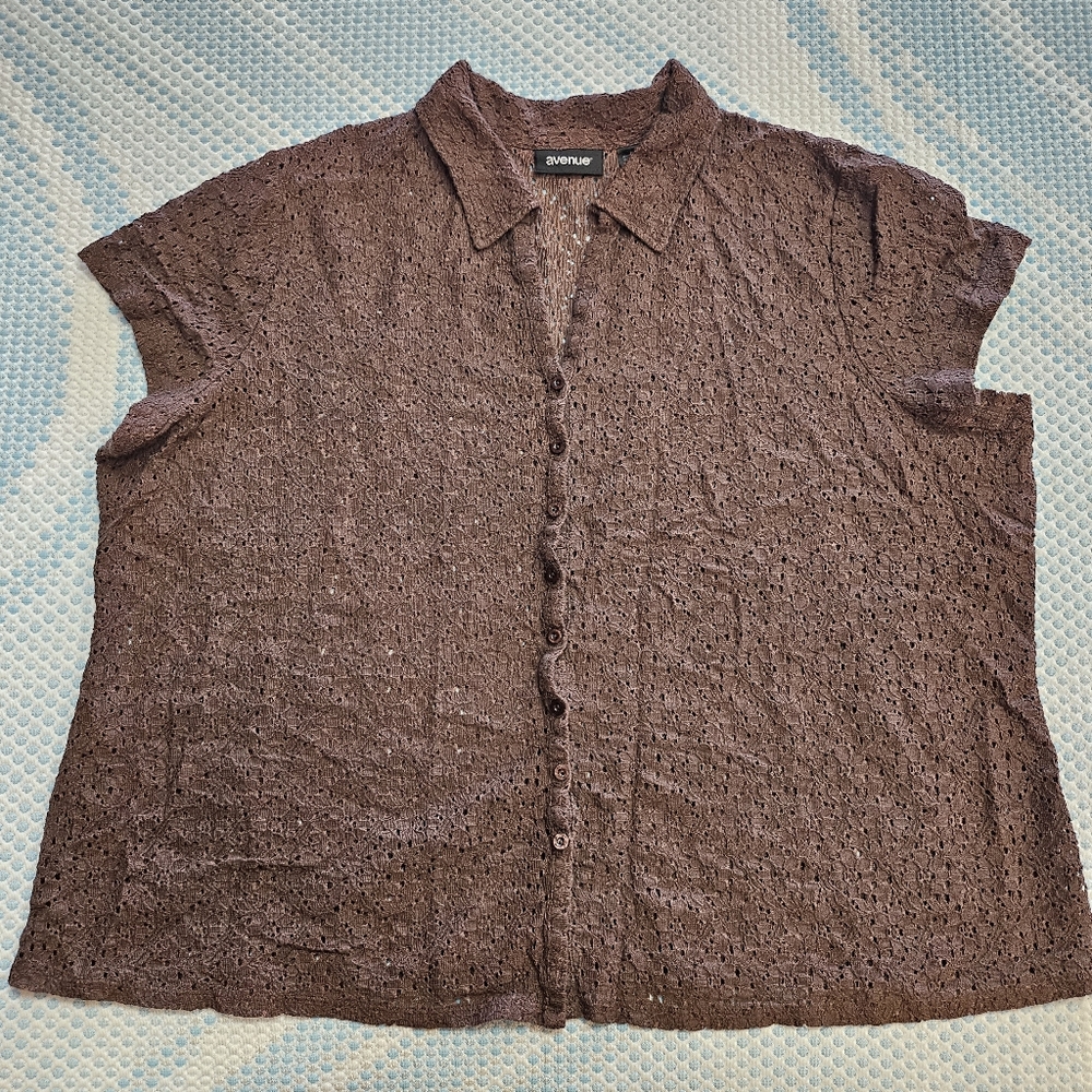 Avenue Brown Cap Sleeve Collared Button Down Shirt in Plus Size